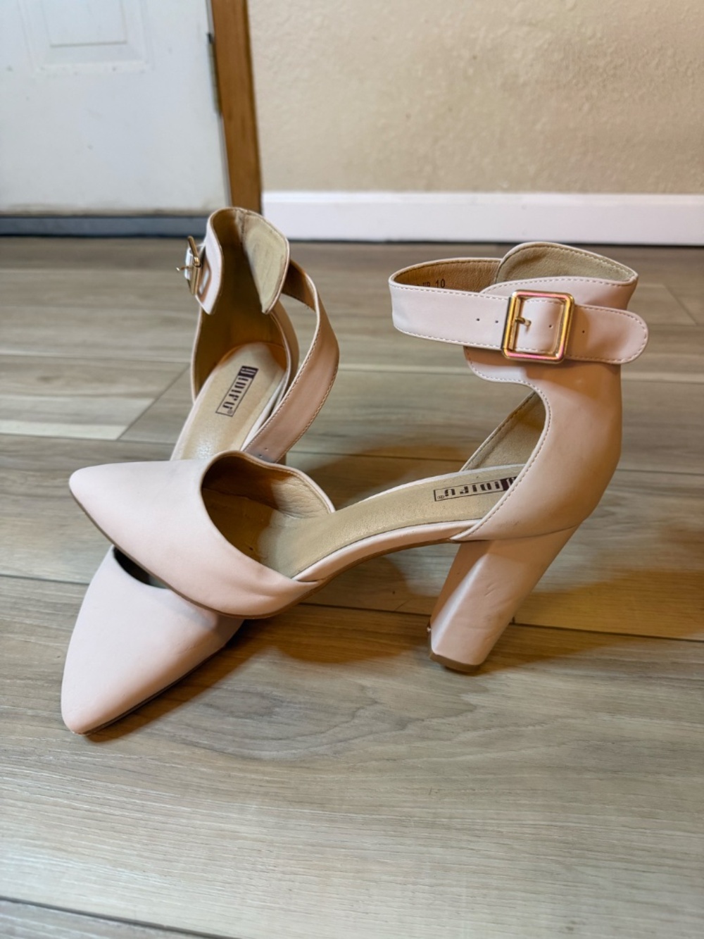 Nude Pointed Toe Ankle Strap Block Heel Pumps Size 10 Interview Career